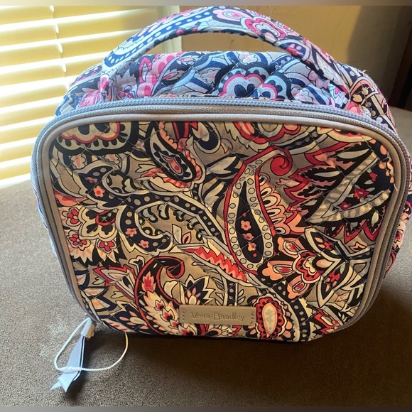 Vera Bradley Bag - Picture 7 of 9